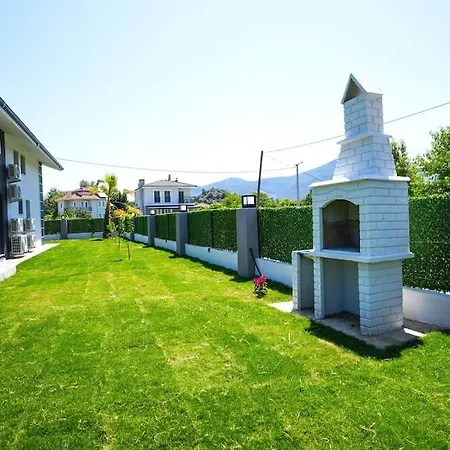 Villa Petra *